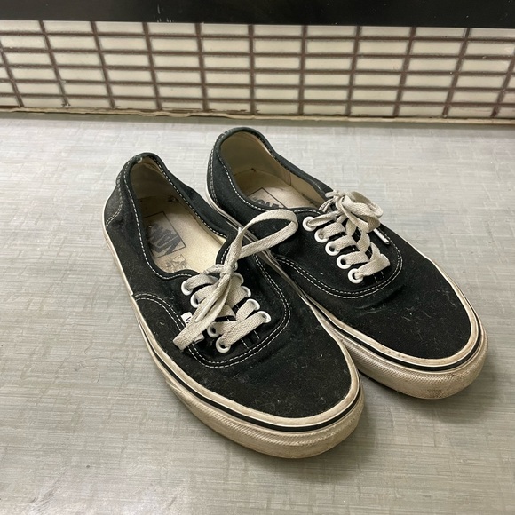 Rustic Black Vans - Picture 3 of 3